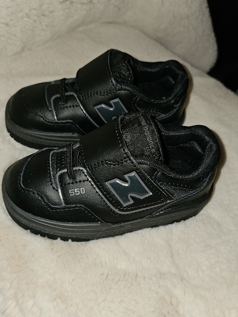 New Balance Kids Black Hook-and-Loop Sneakers with Gray Accents